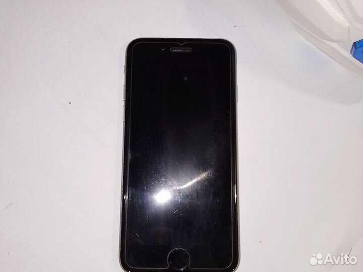 iPhone 6S, 64 ГБ