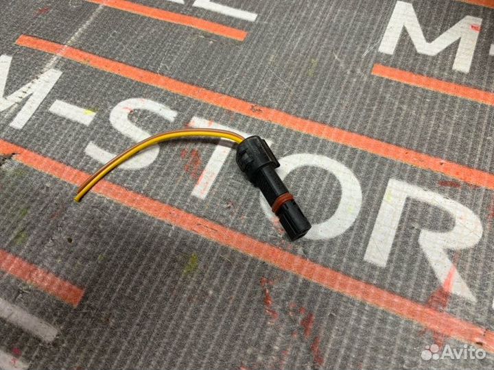 Разъём мотора раздаточной коробки Bmw X5 E53