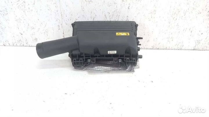 Корпус воздушного фильтра Mercedes GLC C253