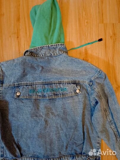 Куртка джинсовая с капюшоном