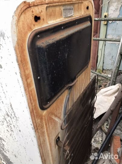 Холодильник бу ЗИЛ