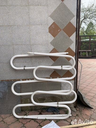 Полотенцесушитель водяной белый