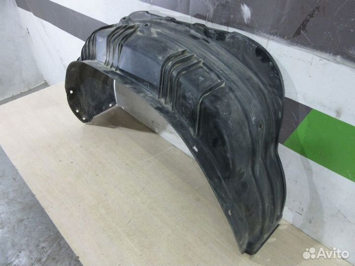 Локер задний правый Toyota Hilux после 2015