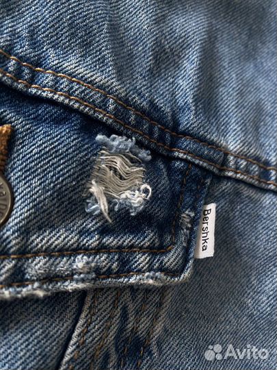 Джинсовая куртка bershka