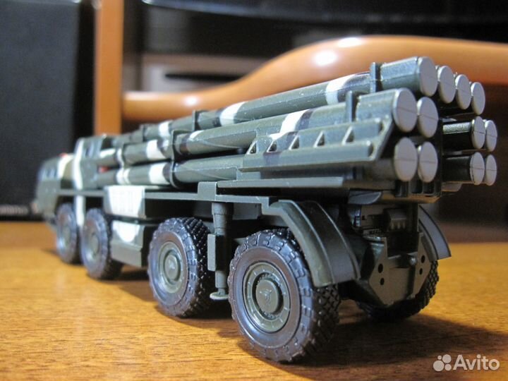 Коллекционная модель маз рсзо Смерч