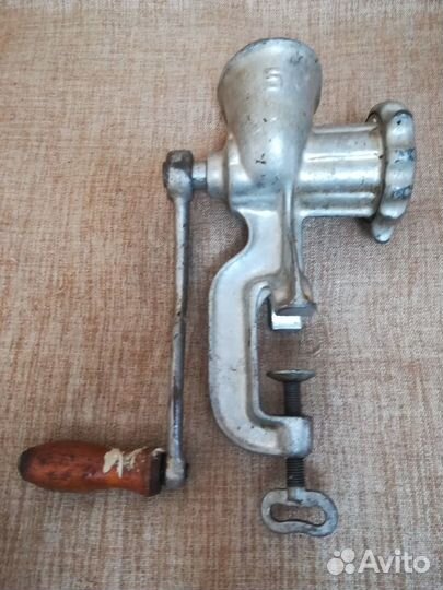 Мясорубка ручная чугунная касли. СССР. 1963 г