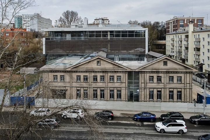 Офис в аренду, 740 м²