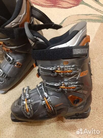 Горнолыжные ботинки 42
