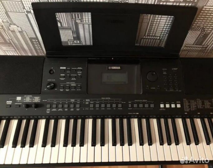 Yamaha PSR-E463 Синтезатор