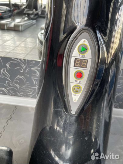 Вибрационный тренажёр Power plate pro 5