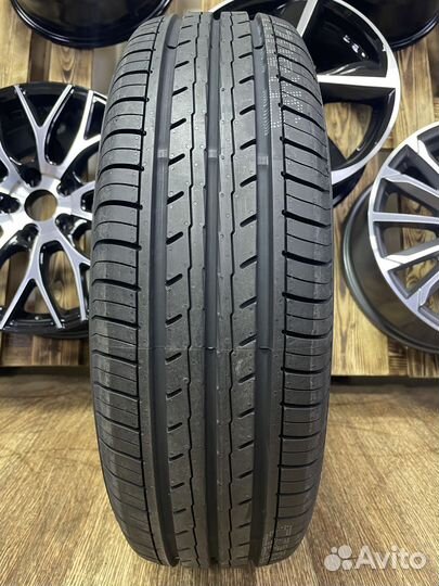 Yokohama BluEarth-ES ES32 215/50 R17 95V