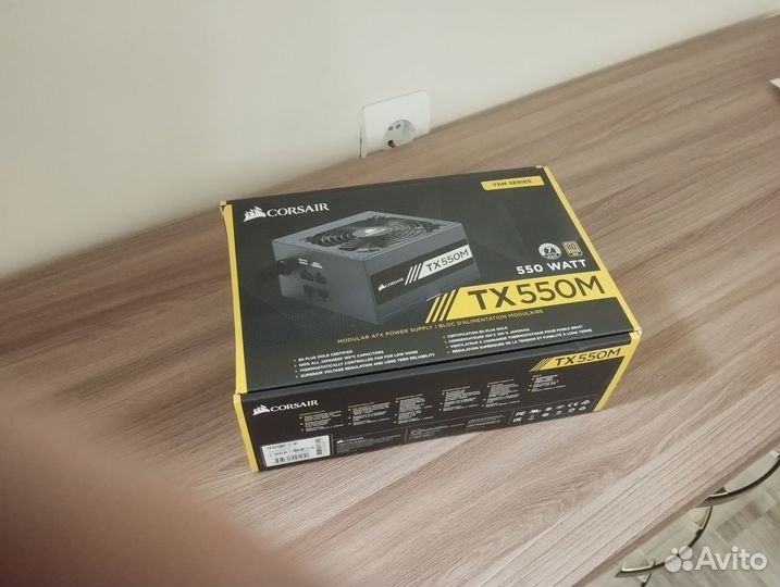 Блок питания Corsair TX550M