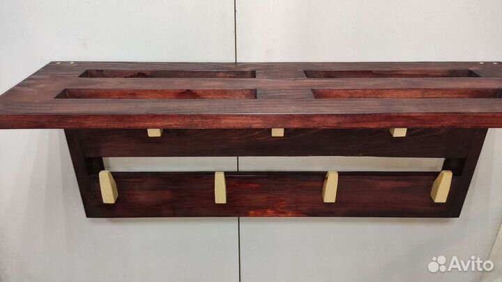 Вешалка настенная