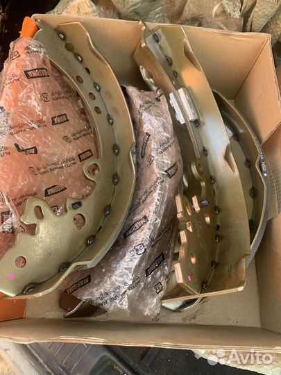 Колодки барабанные Toyota Fortuner Masuma MK-2529