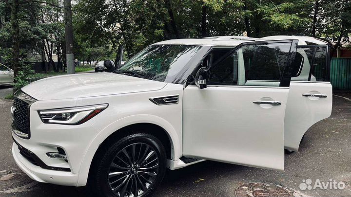 Infiniti QX80 5.6 AT, 2020, 21 000 км
