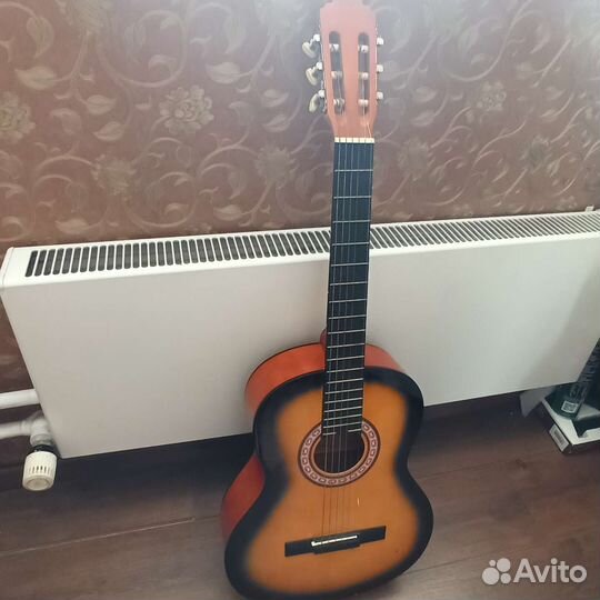 Классическая гитара бу Colombo LC - 3900/SB