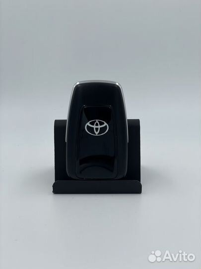 Оригинальный смарт ключ тойота camry v70