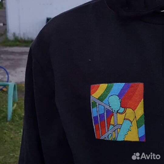 Ручная роспись одежды и роспись холстов