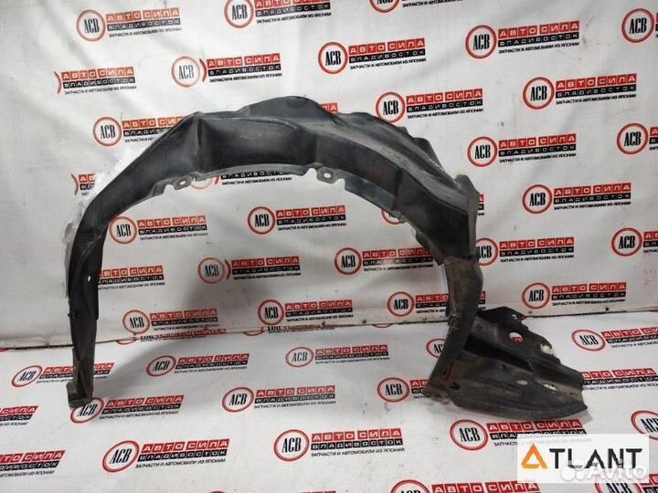 Подкрылок передний правый toyota noah