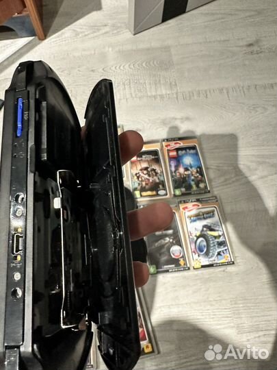 Sony PSP с дисками в комплекте