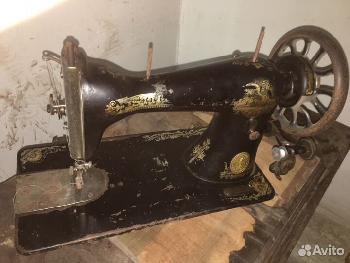 Швейная машина Singer