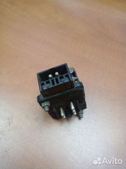 Резистор отопителя Mercedes-Benz E-Class W124