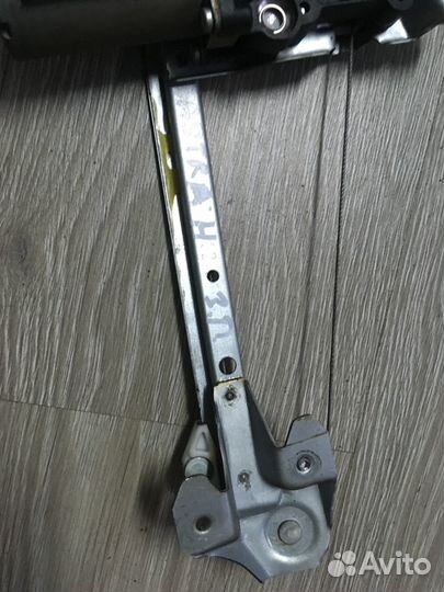 Стеклоподъемник Opel Astra H