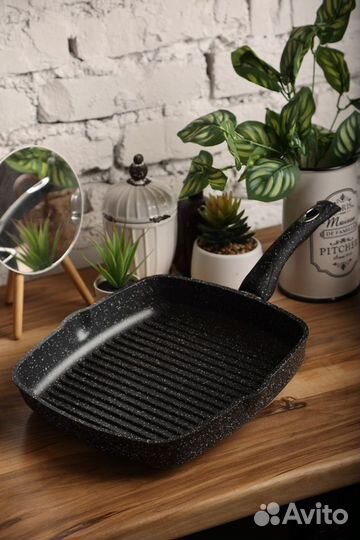 Сковорода гриль квадратная 28см «Горница»