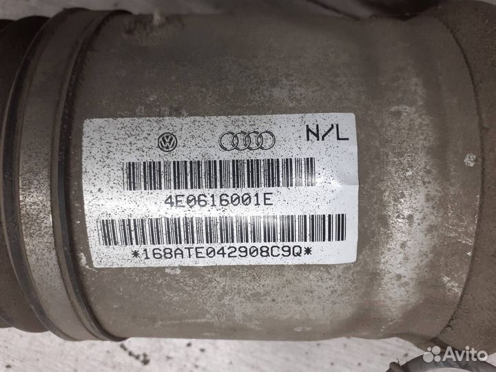 Пневмоамортизатор задний левый Audi A8 D3