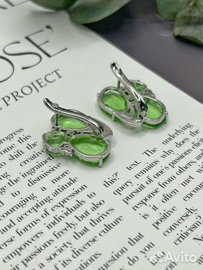 Крупные серьги бижутерия с цирконами