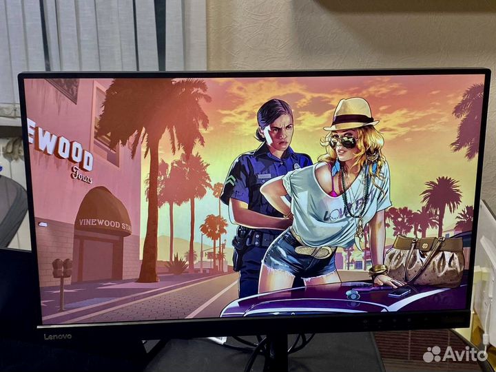 Монитор lenovo