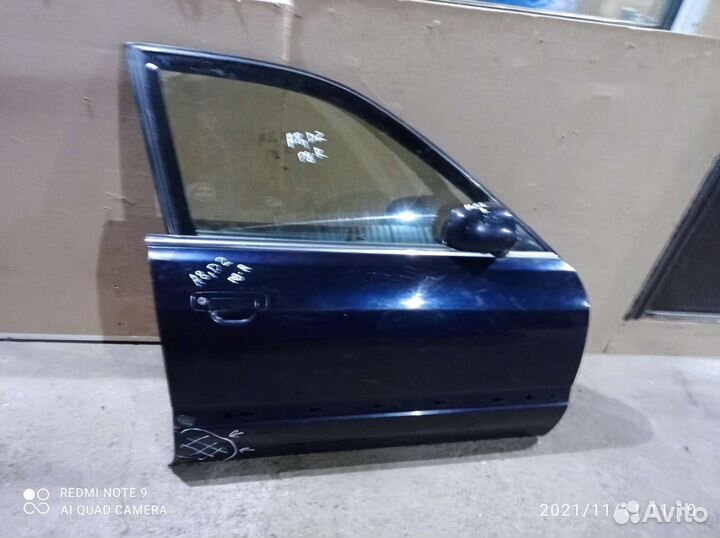 Дверь передняя правая Ауди А8 Д2 в сборе