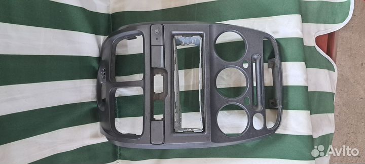 Рамка для магнитолы accent