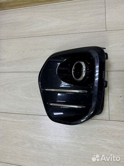 Рамка противотуманной фары левая Kia Sportage 4 20