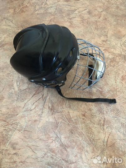 Шлем хоккейный