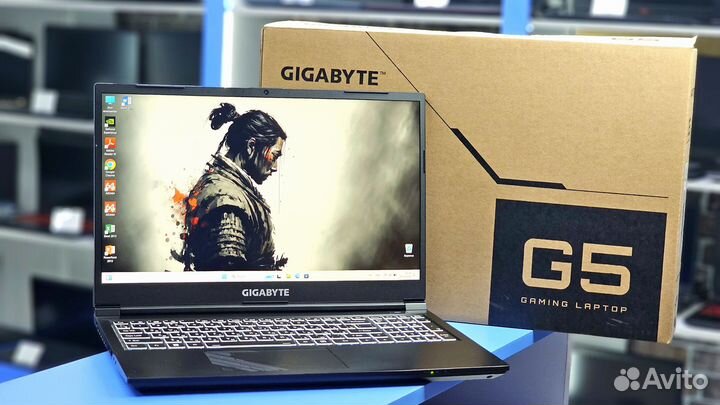 Ноутбук Gigabyte i5-12500H 16gb 512gb RTX 4050