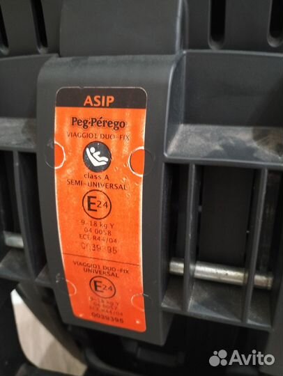 Детское автокреслоот 9-18 кг Peg-Perego