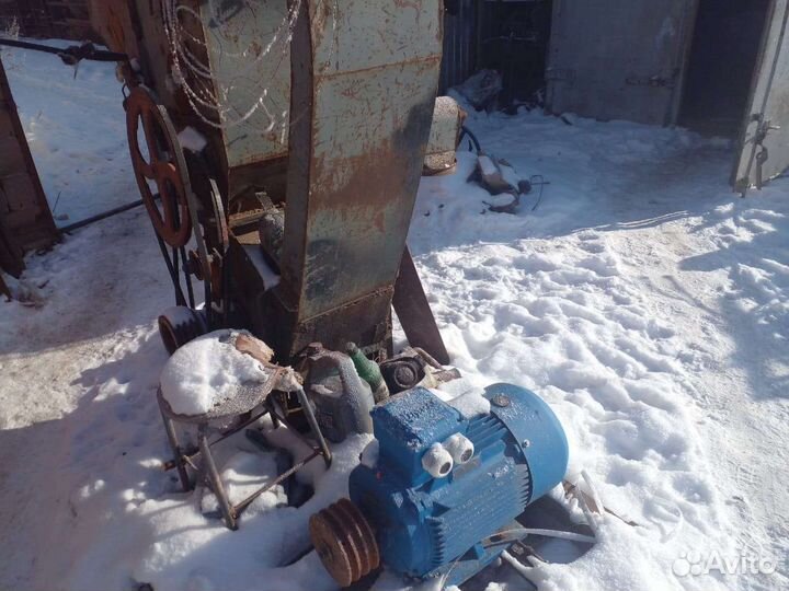 Продаётся дробилка без решётная 18,5квт,3000об