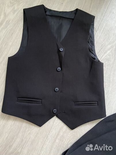 Школьный костюм для мальчика тройка