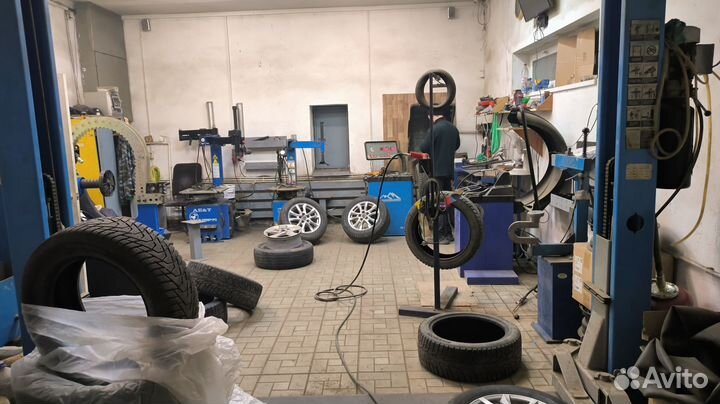 Шиномонтажник