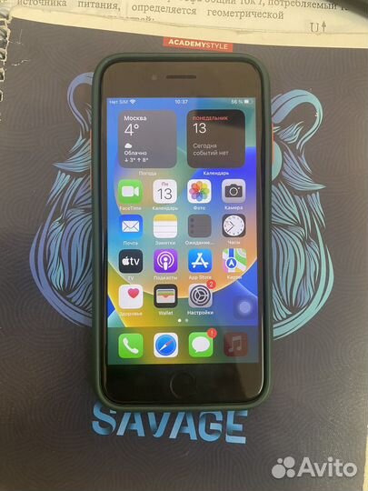 iPhone SE, 128 ГБ
