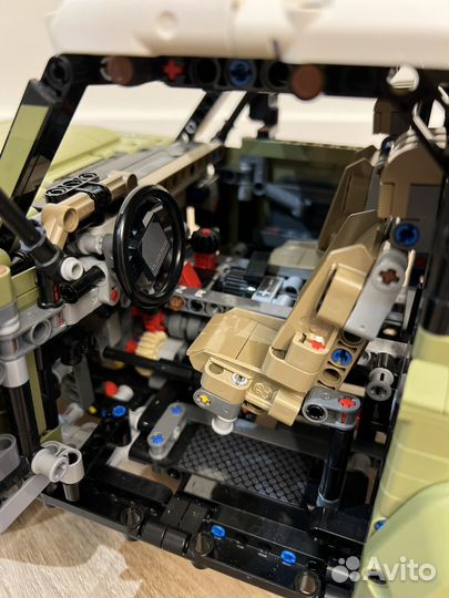 Lego technic 42110 land rover defender