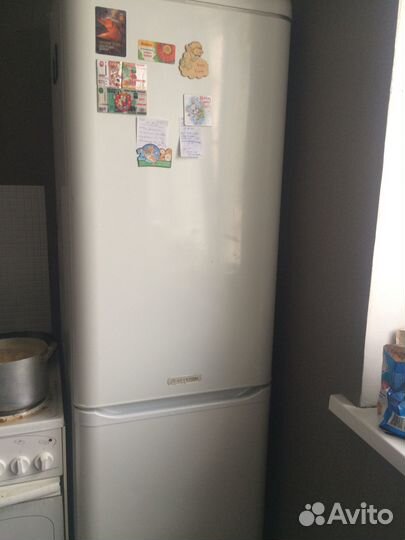 Холодильник hotpoint ariston бу