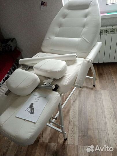 Педикюрно-Косметологическое кресло