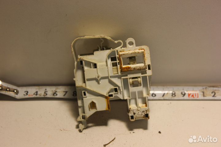 Устройство блокировки люка убл