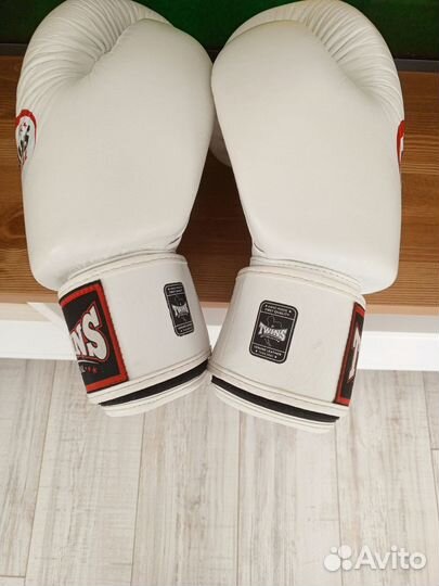 Боксерские перчатки twins bgvl-3 14 oz