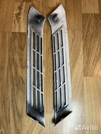 Молдинги крыла задние W124