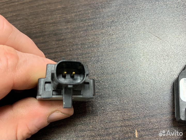 Датчик удара hyundai kia 95920-2h000