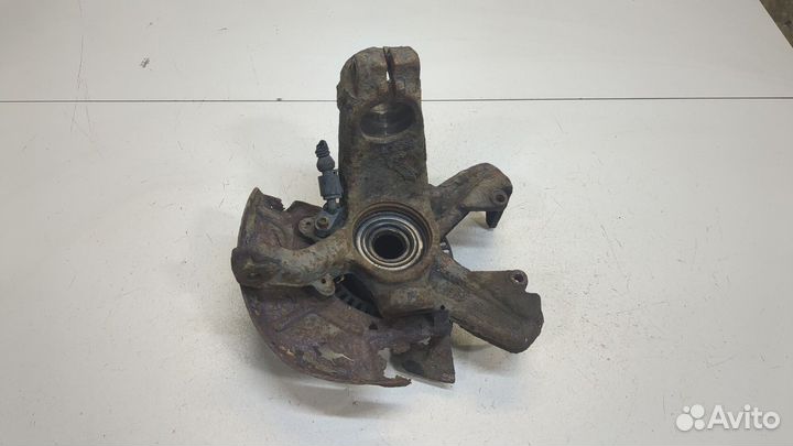 Ступица (кулак, цапфа) Volkswagen Golf 4, 2001