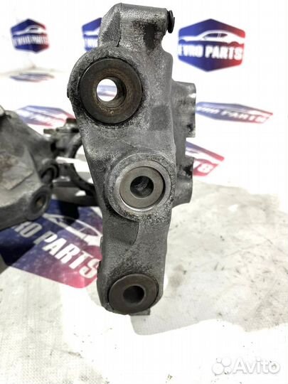 Поворотный кулак передний BMW 5 E-39